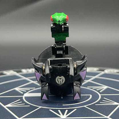 Darkus Mantris B2 Bakugan Battle Brawlers
