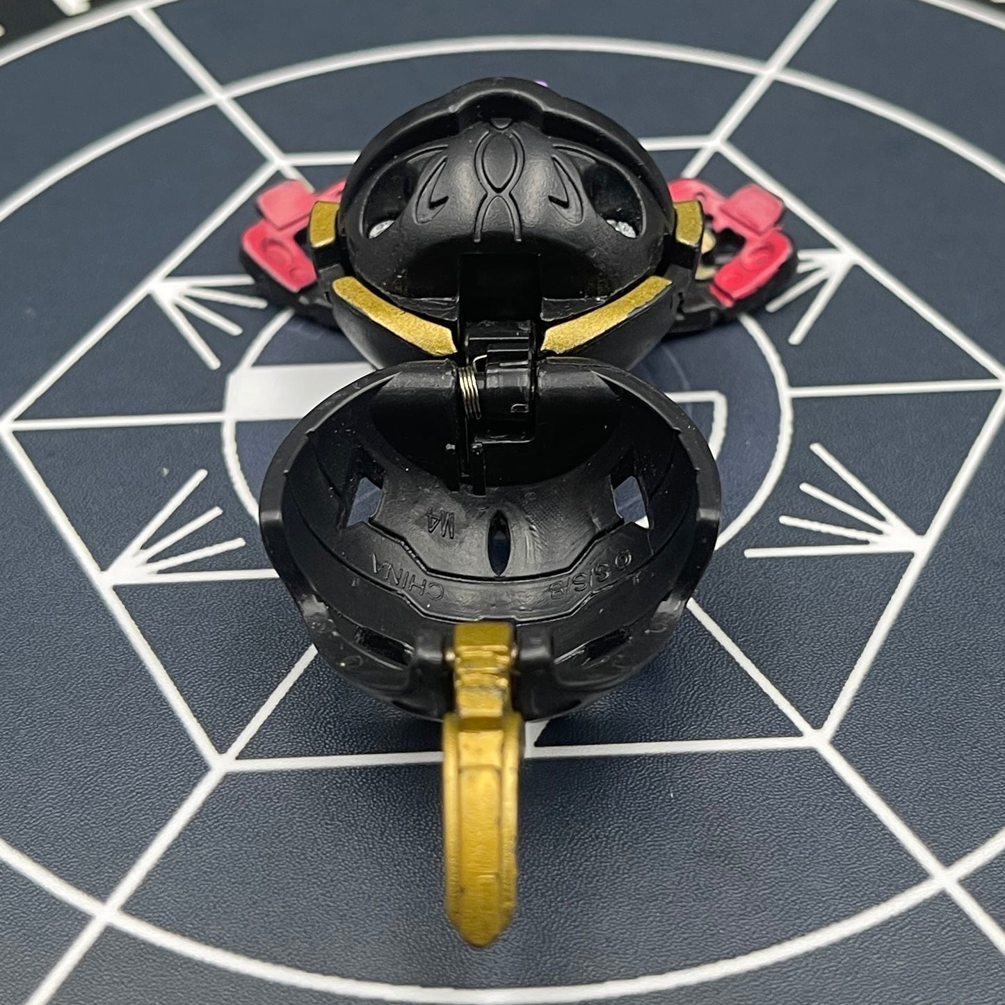 Darkus Stinglash B2 Bakugan Battle Brawlers