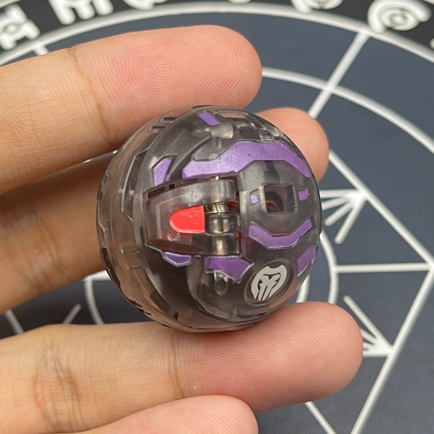 Darkus Dual Hydranoid B2 Translucent Bakugan Battle Brawlers