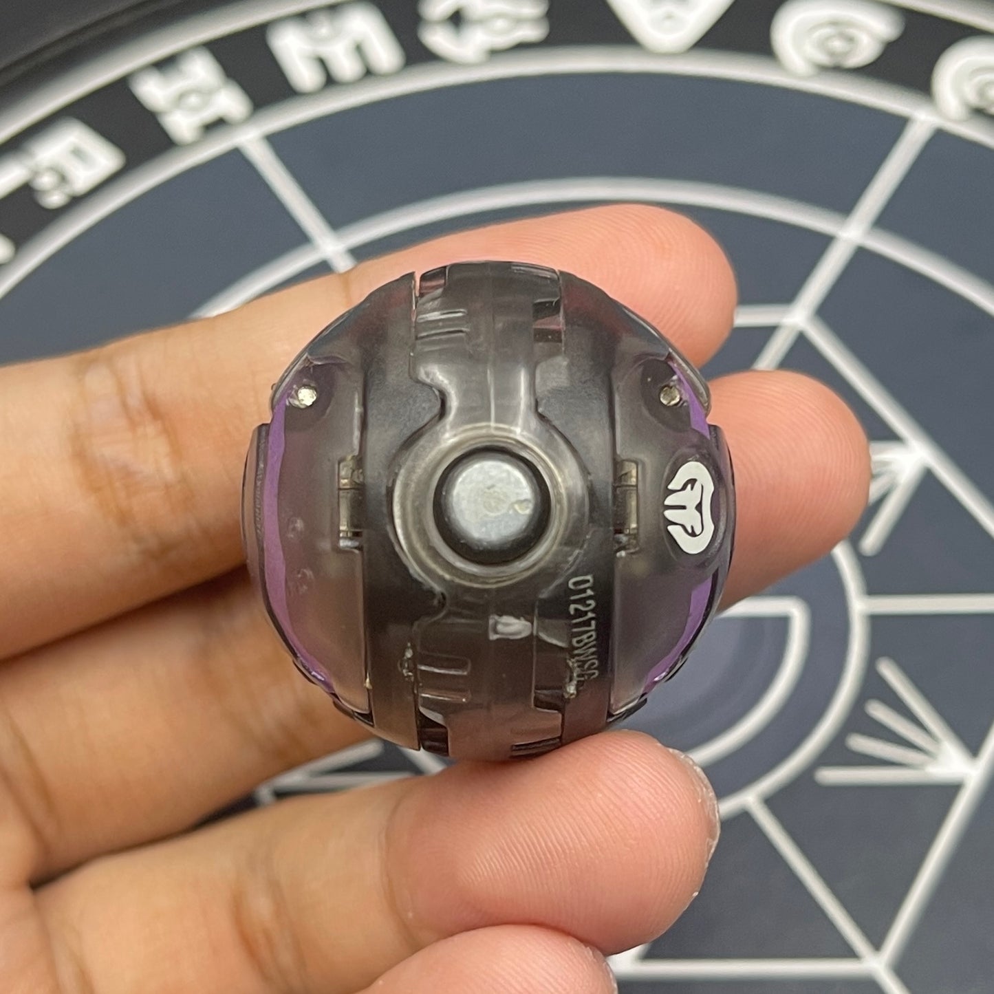 Darkus Dual Hydranoid B2 Translucent Bakugan Battle Brawlers
