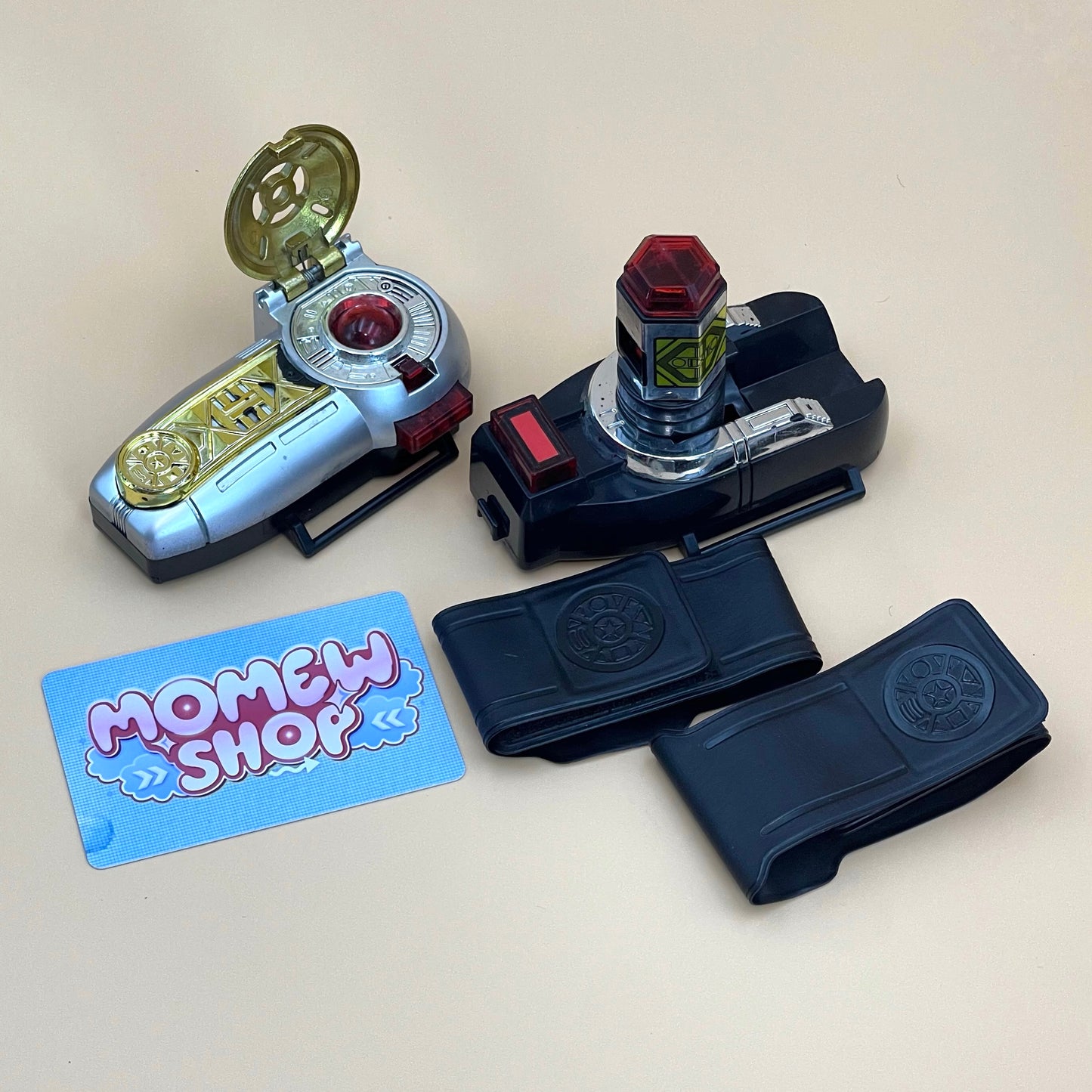 DX Power Brace  & Zeonizers Morpher from Power Rangers Zeo also known as DX Change from Super Sentai Ohranger 1995, vintage DX Morpher roleplay collectible for Zeo Rangers fans.