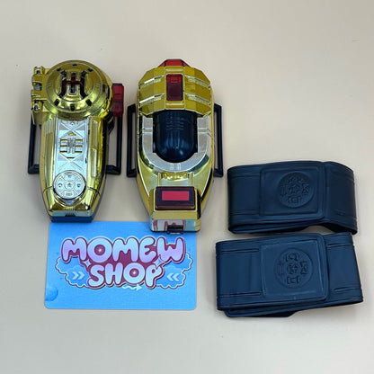 DX King Brace  & Gold Zeonizers Morpher from Power Rangers Zeo also known as DX Change from Super Sentai Ohranger 1995, vintage DX Morpher roleplay collectible for Gold Zeo Ranger fans.