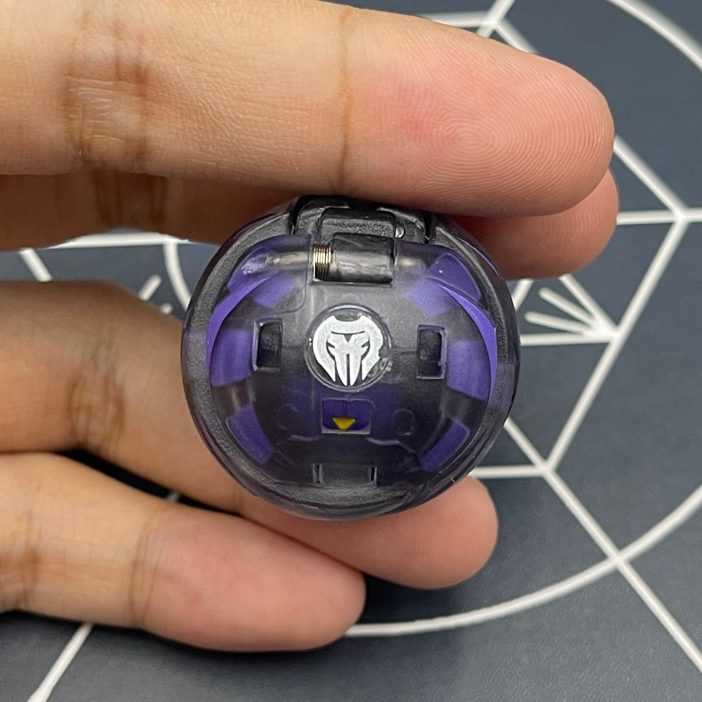 Darkus Reaper B2 Translucent Bakugan Battle Brawlers