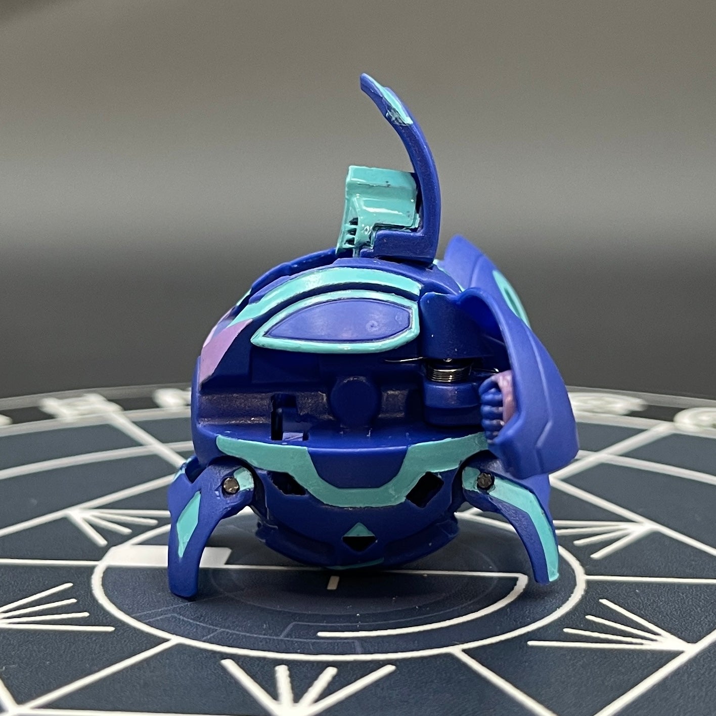 Aquos Siege B2 Ver. Anime Bakugan Battle Brawlers