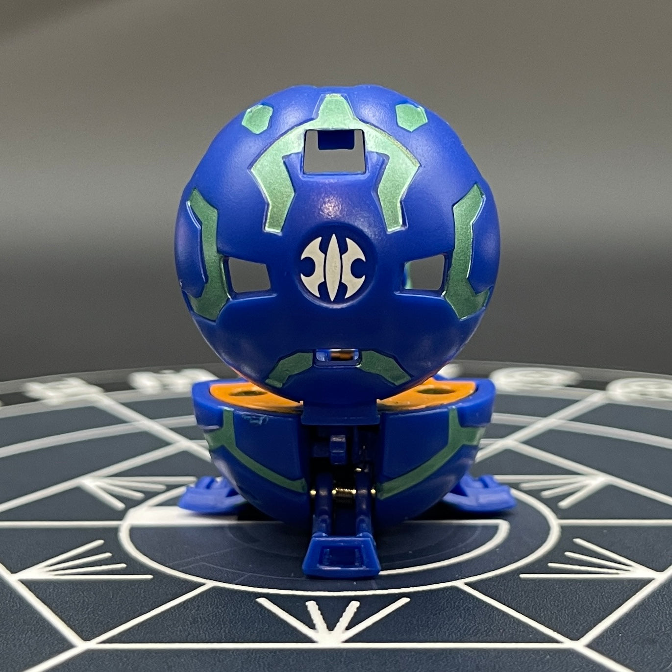 Aquos Juggernoid B2 Bakugan Battle Brawlers