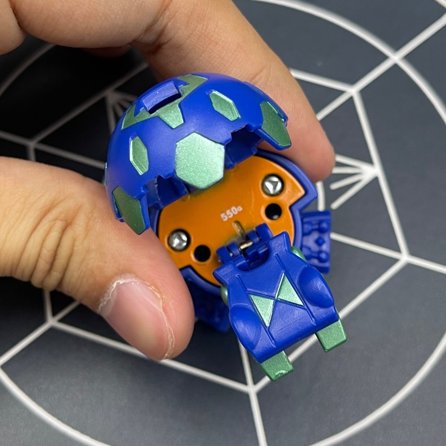 Aquos Juggernoid B2 Bakugan Battle Brawlers