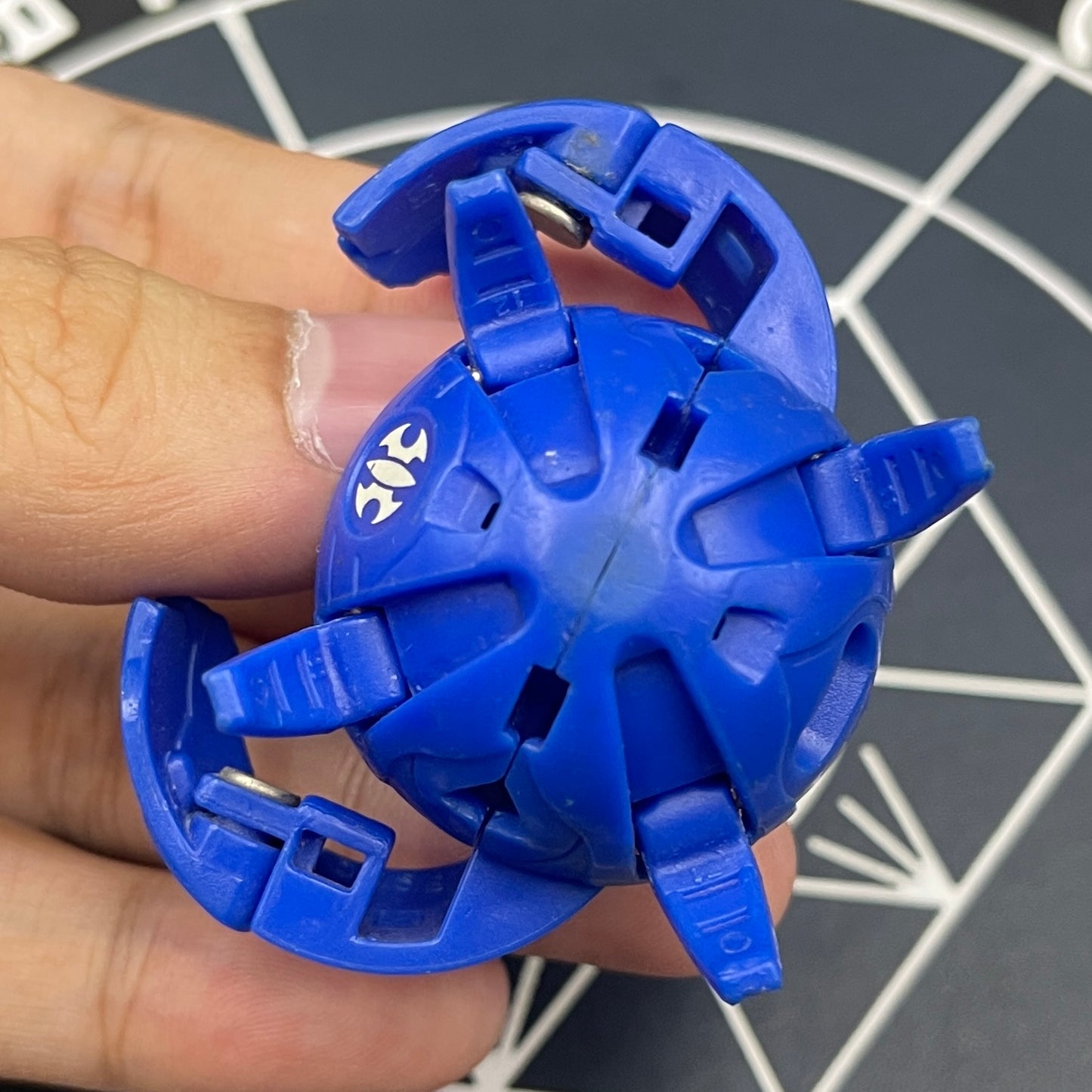 Aquos Terrorclaw B2 Bakugan Battle Brawlers