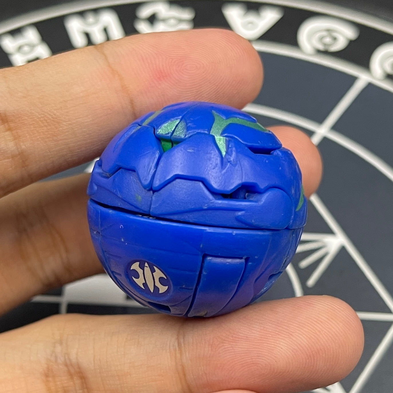 Aquos Terrorclaw B2 Bakugan Battle Brawlers