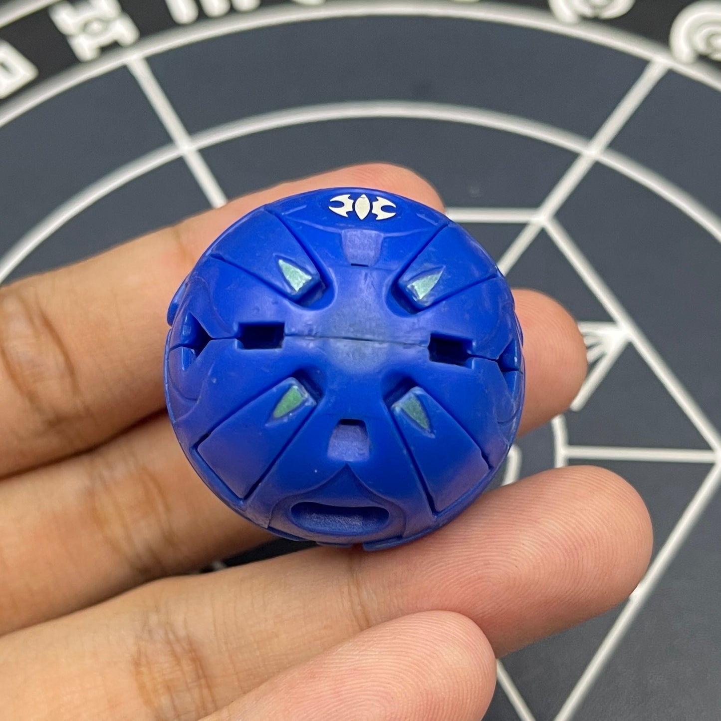 Aquos Terrorclaw B2 Bakugan Battle Brawlers