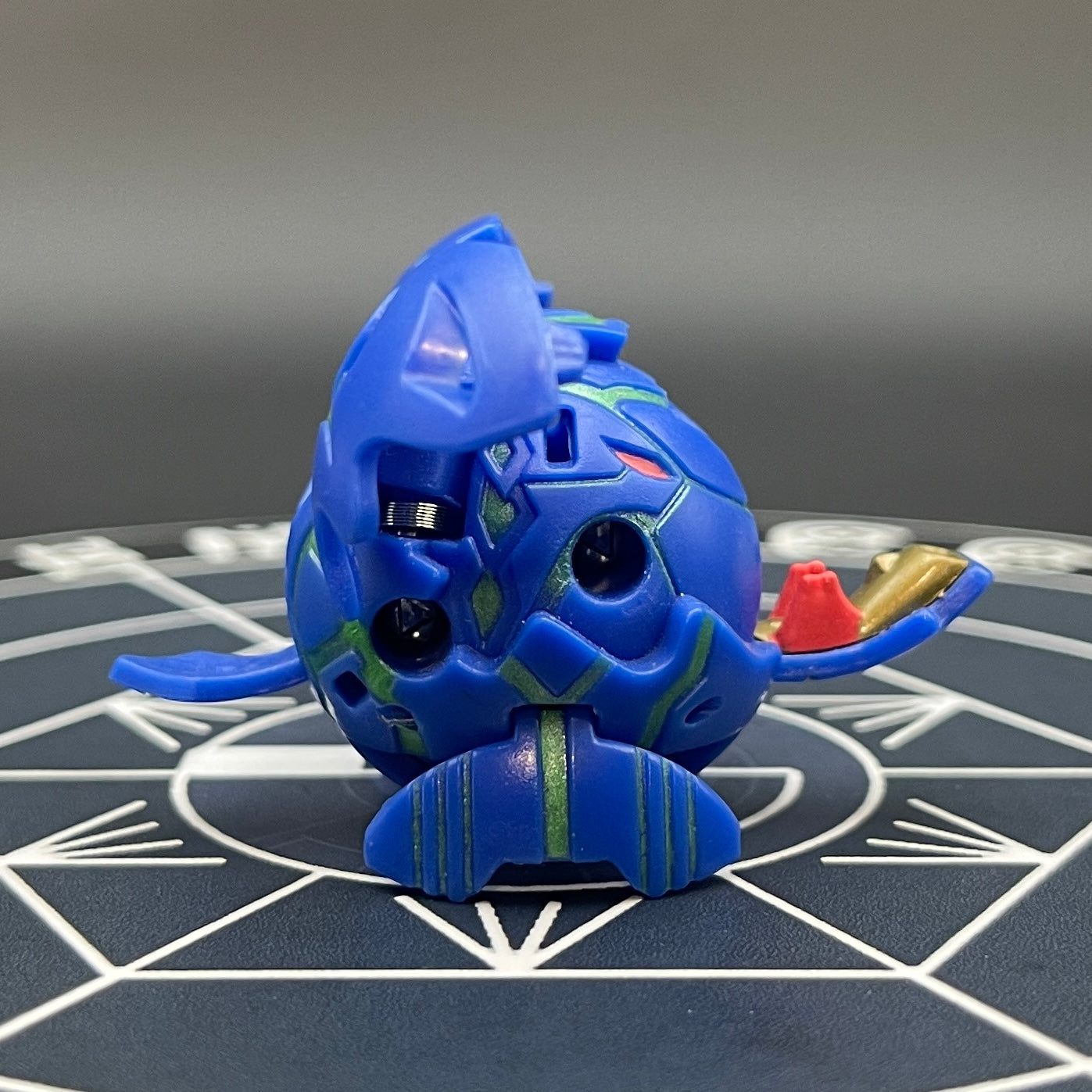 Aquos Tuskor B2 Bakugan Battle Brawlers