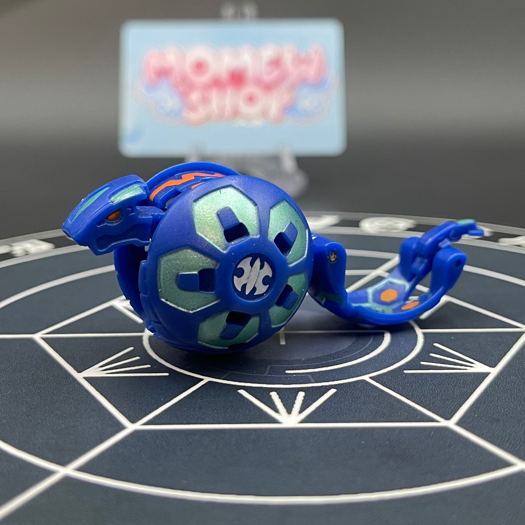 Aquos Serpenoid B2 Bakugan Battle Brawlers