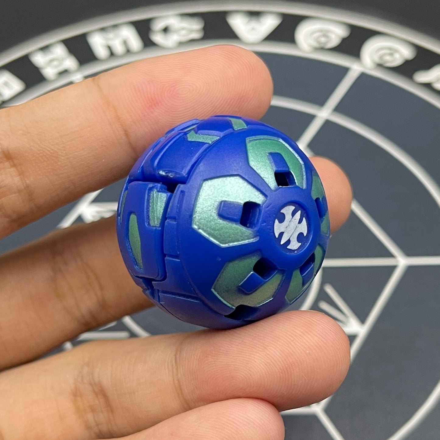 Aquos Serpenoid B2 Bakugan Battle Brawlers