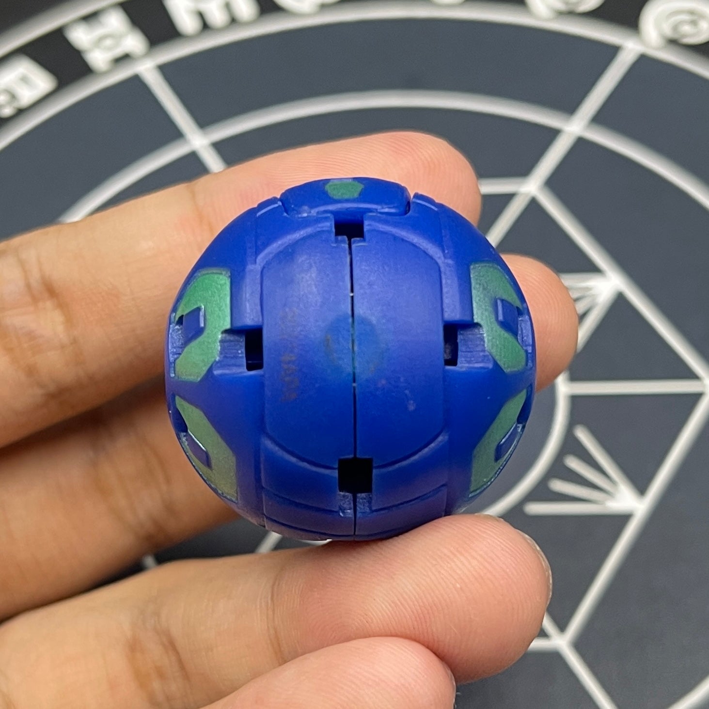 Aquos Serpenoid B2 Bakugan Battle Brawlers