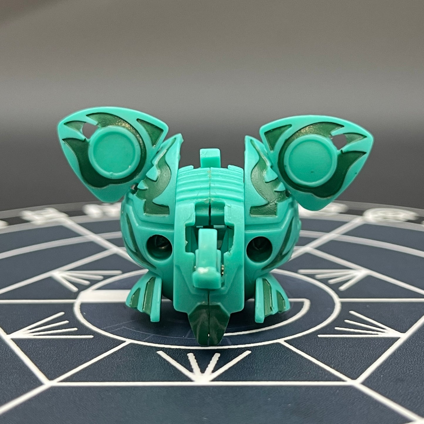 Ventus Skyress B2 Bakugan Battle Brawlers