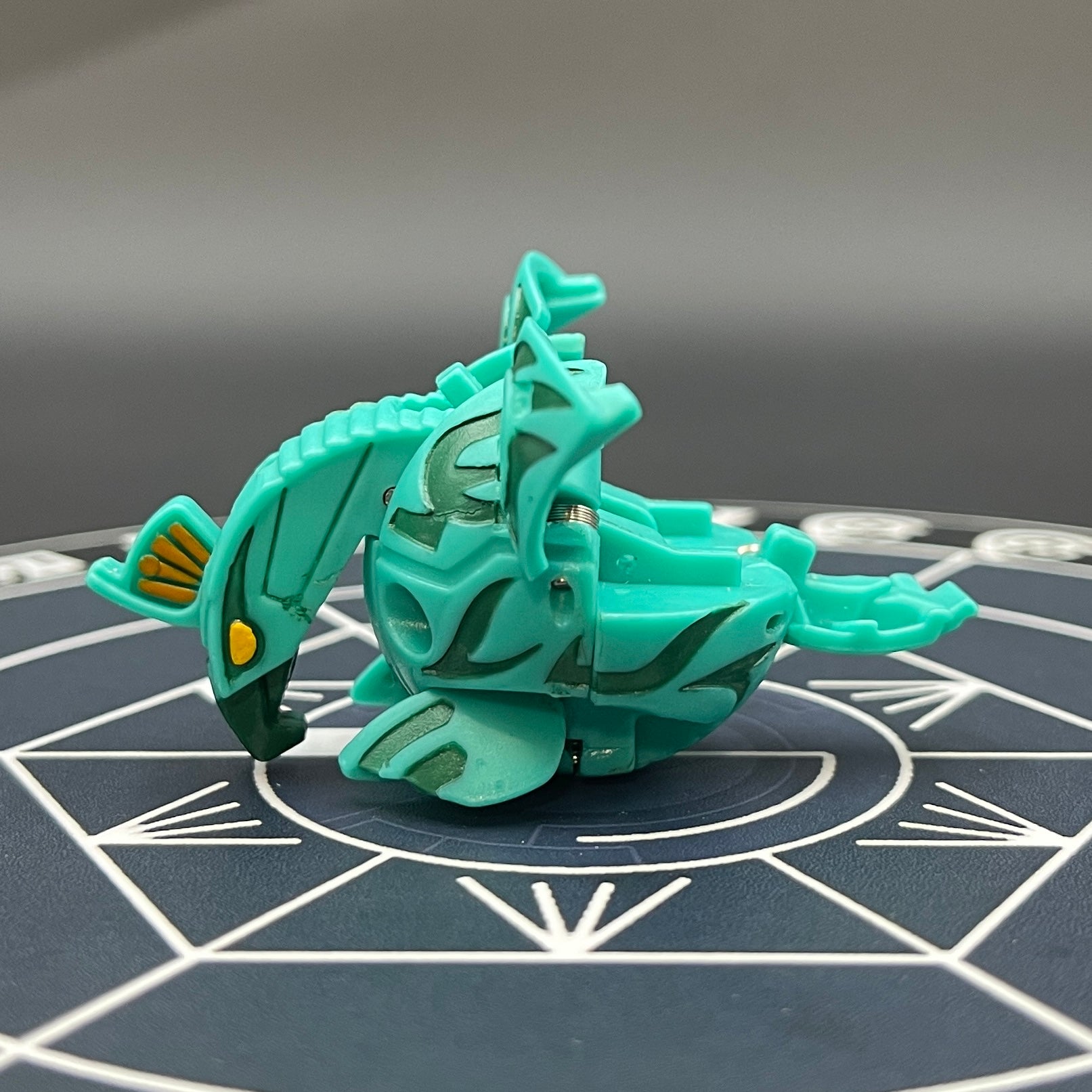 Ventus Skyress B2 Bakugan Battle Brawlers