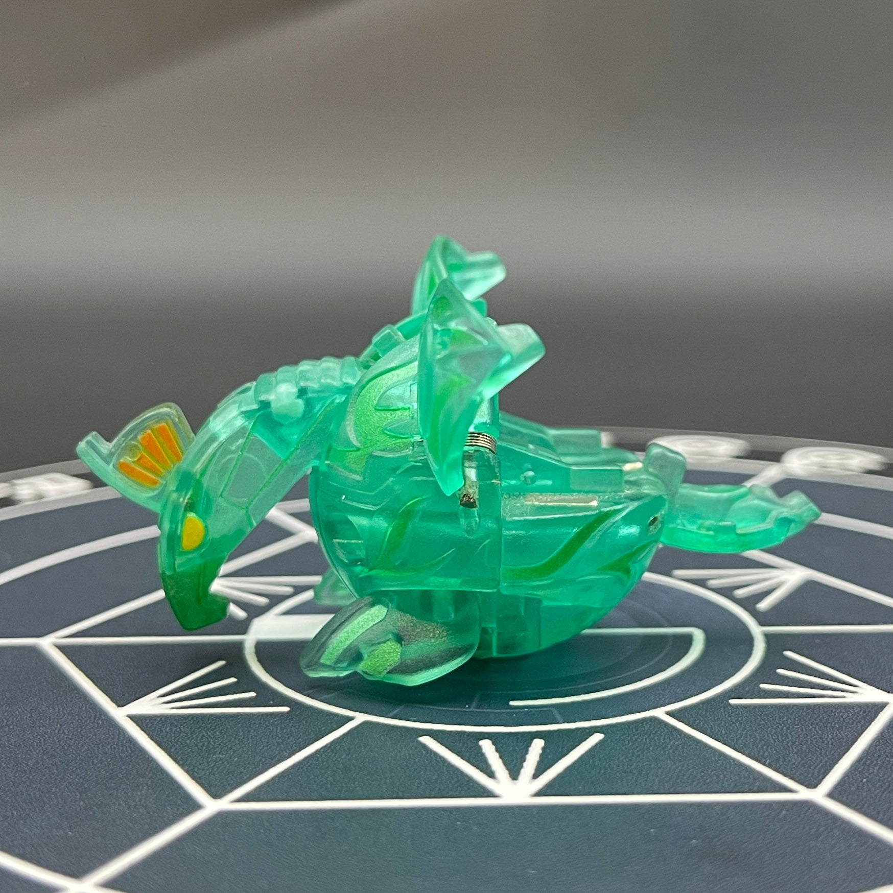 Ventus Skyress B2 Translucent Bakugan Battle Brawlers