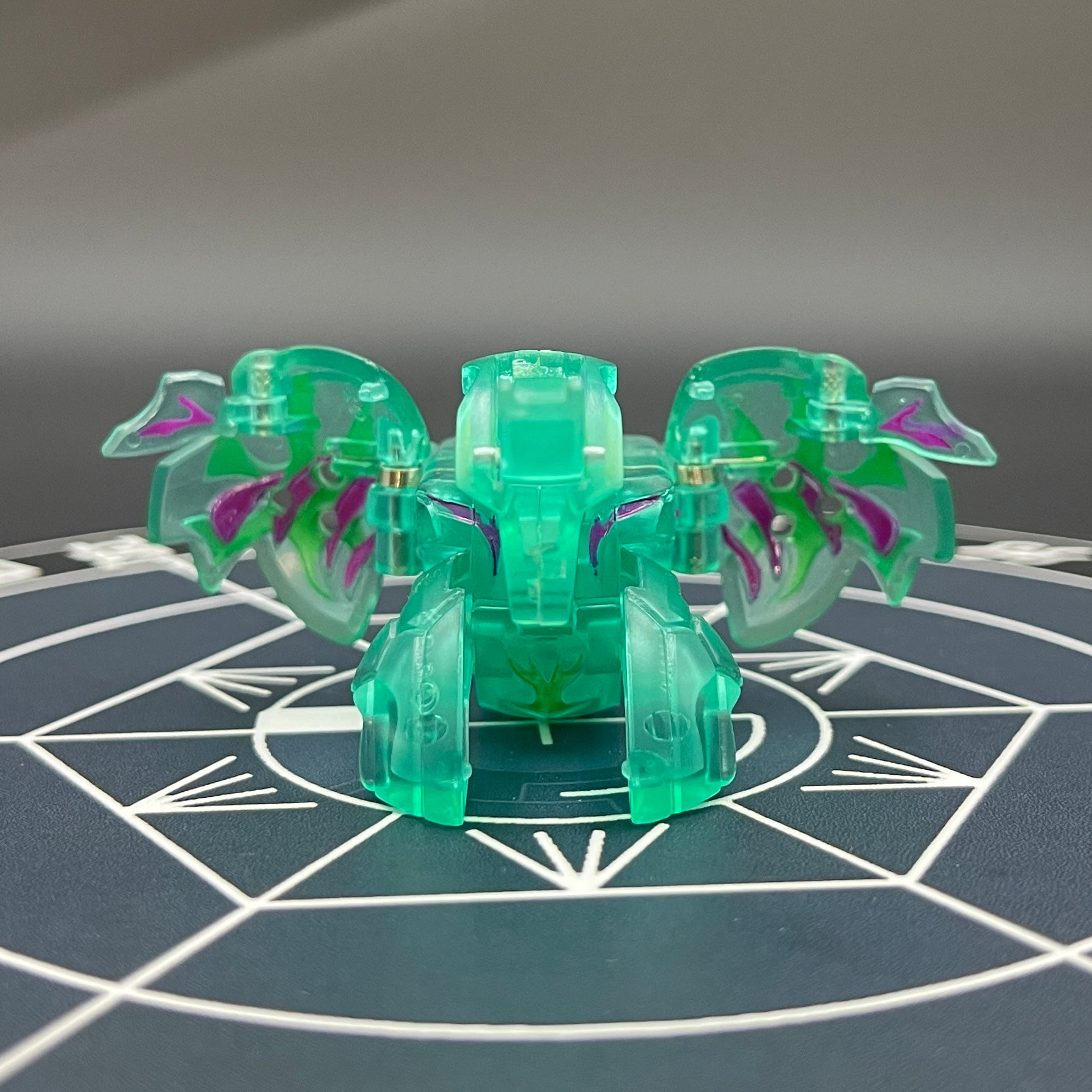 Ventus Storm Skyress B2 Translucent Bakugan Battle Brawlers