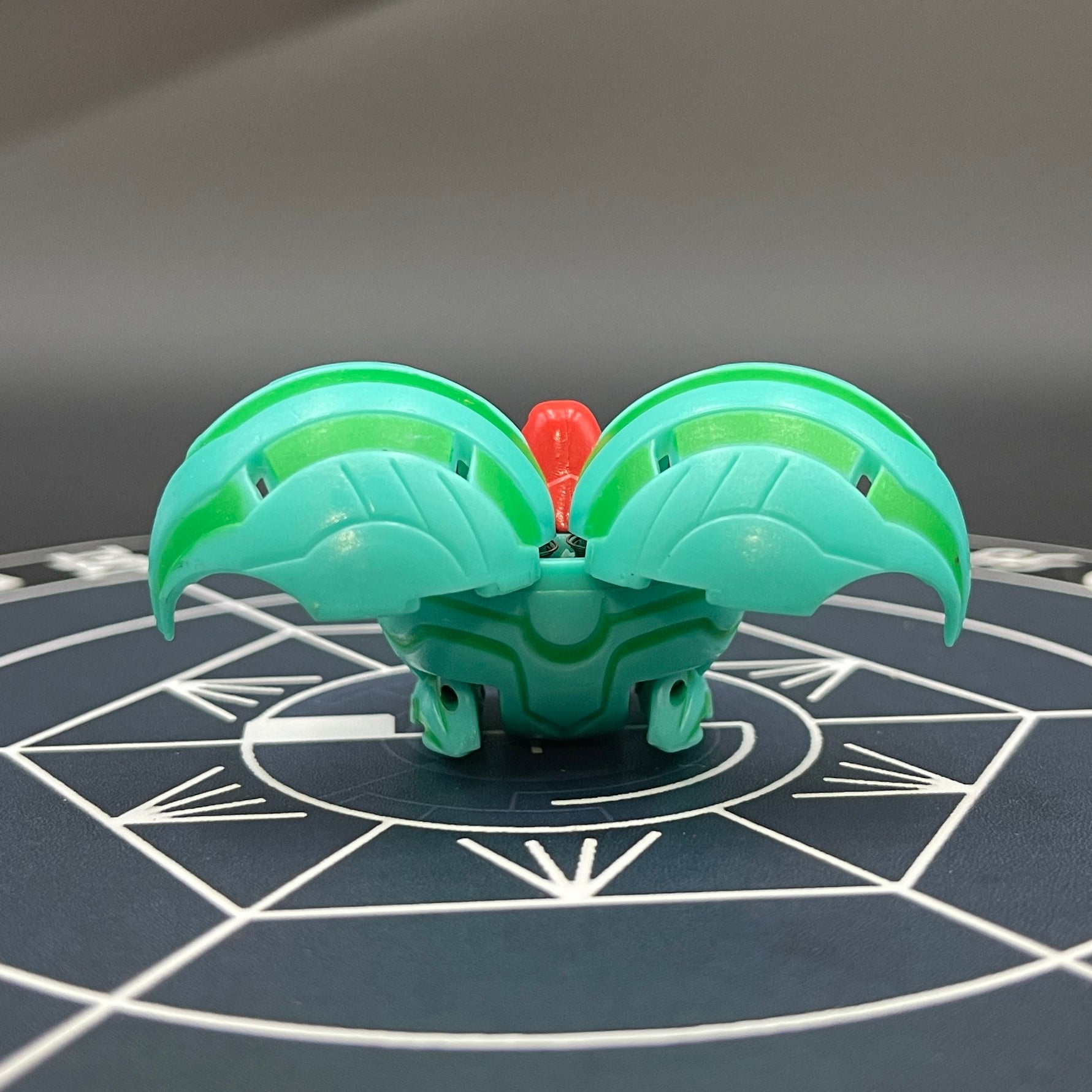 Ventus Ravenoid B2 Bakugan Battle Brawlers