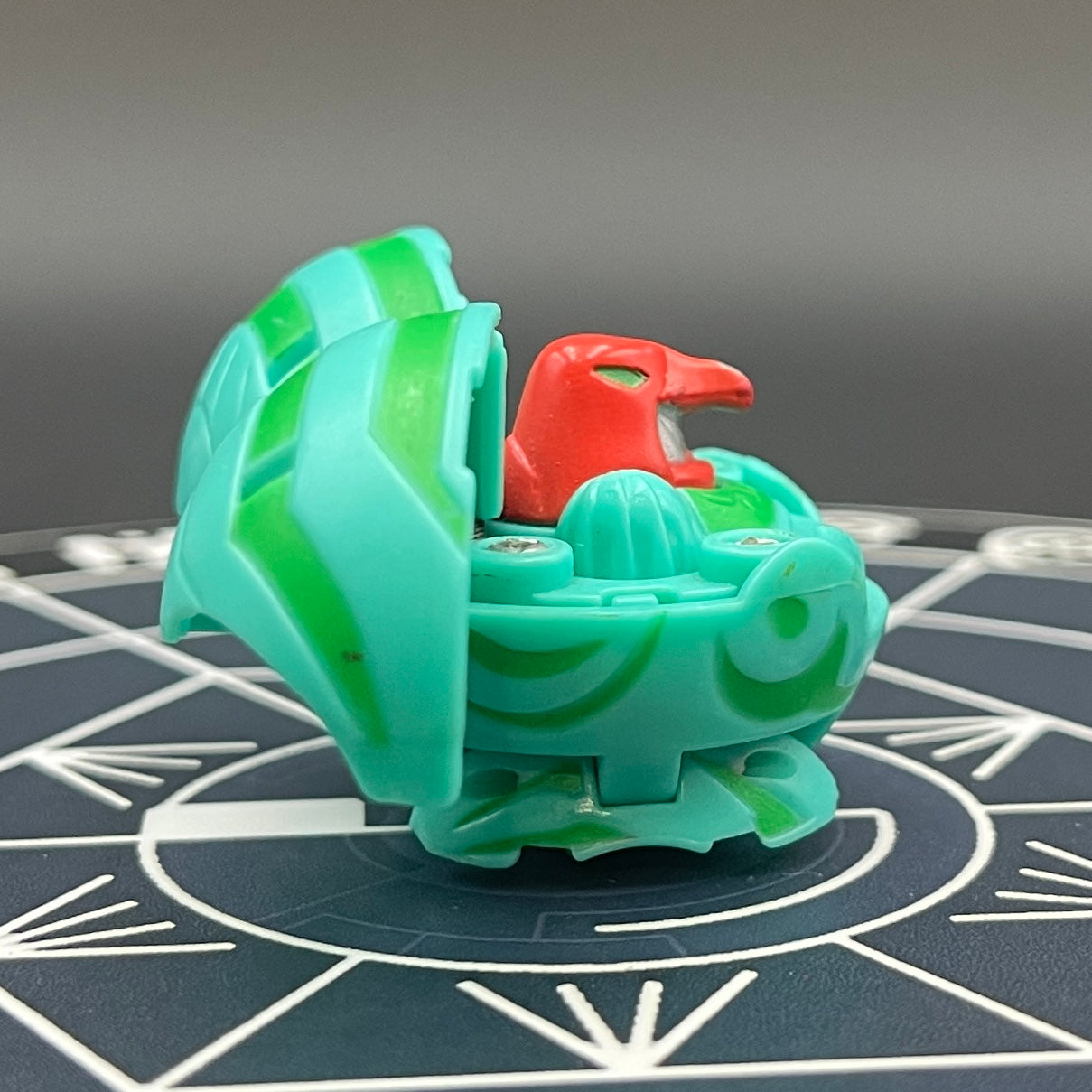 Ventus Ravenoid B2 Bakugan Battle Brawlers