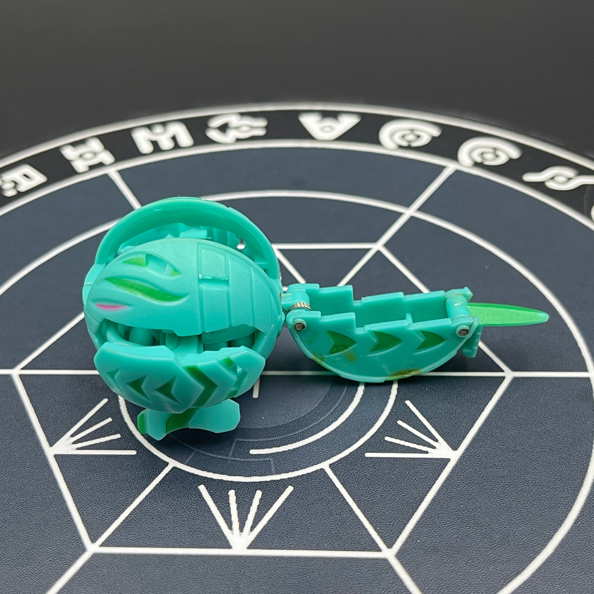 Ventus Limulus B2 Bakugan Battle Brawlers