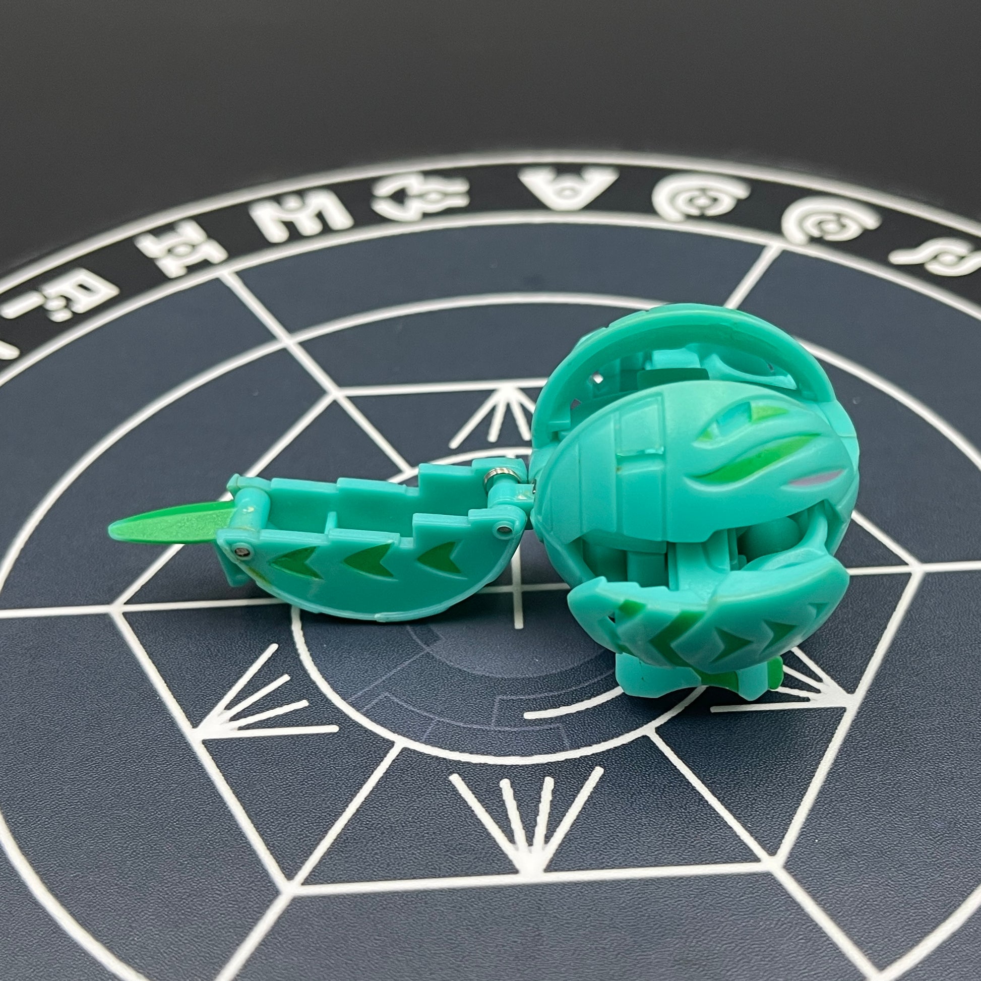 Ventus Limulus B2 Bakugan Battle Brawlers