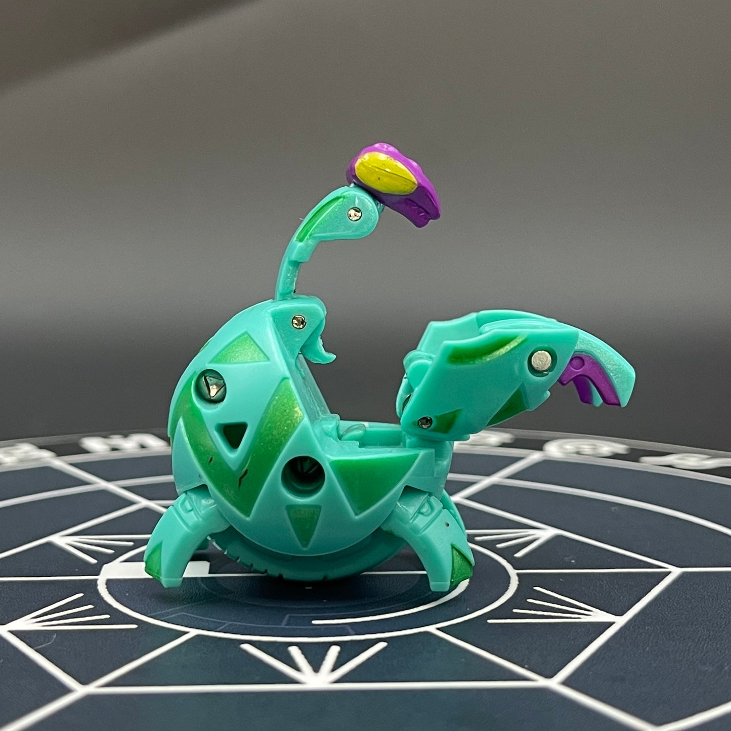 Ventus Mantris B2 Bakugan Battle Brawlers