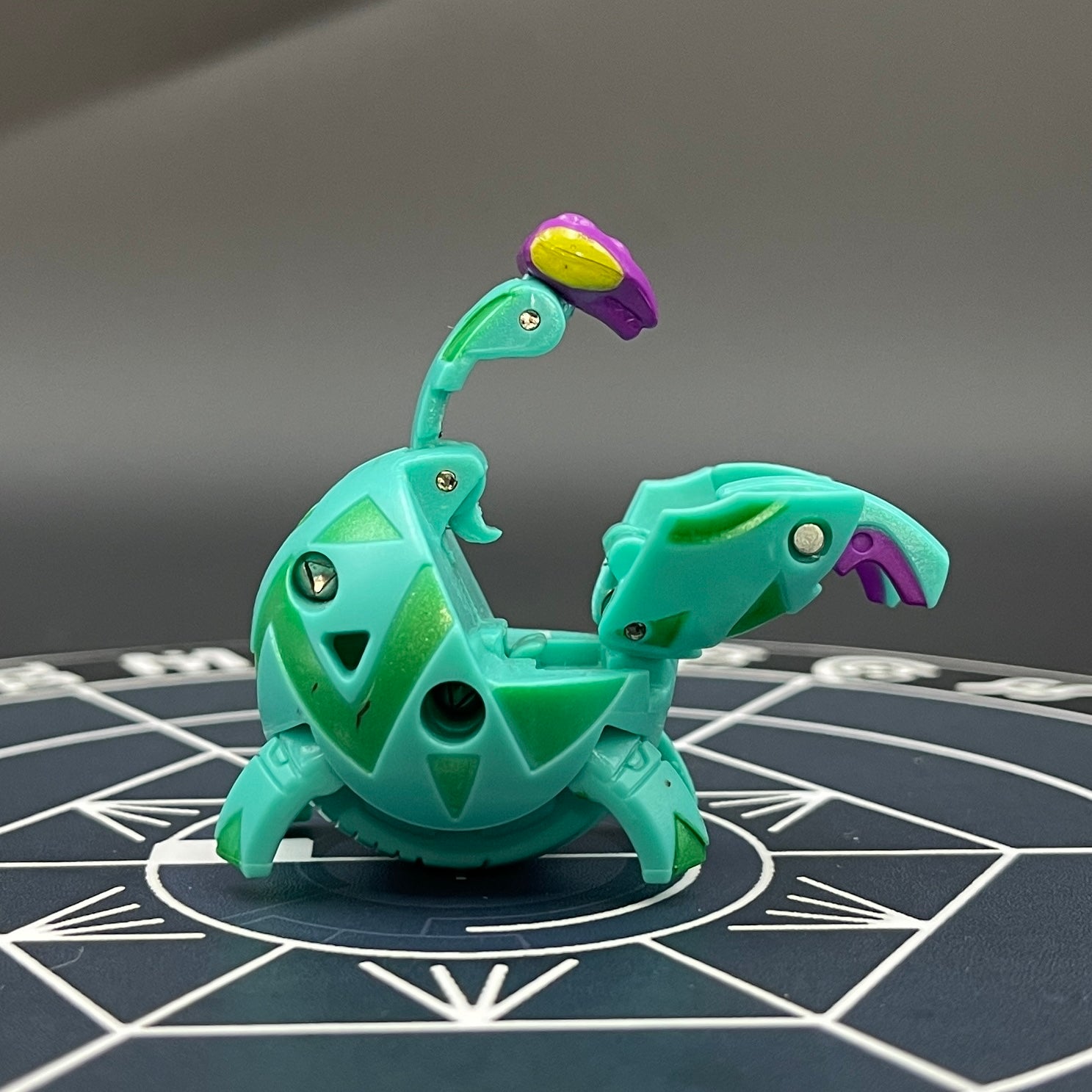 Ventus Mantris B2 Bakugan Battle Brawlers