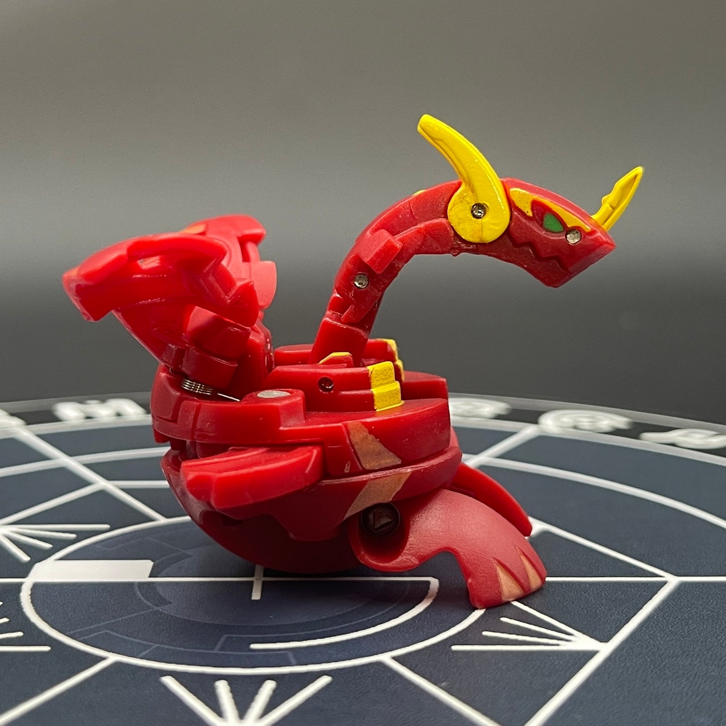 Pyrus Neo Dragonoid Vortex B2 Bakugan New Vestroia