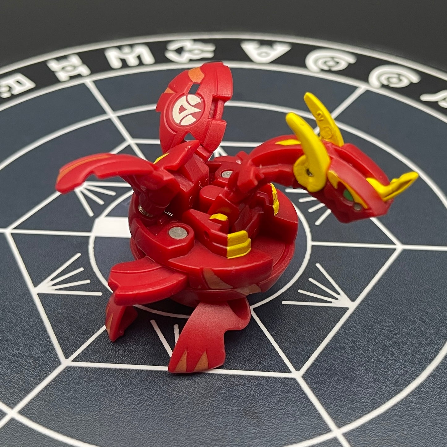 Pyrus Neo Dragonoid Vortex B2 Bakugan New Vestroia