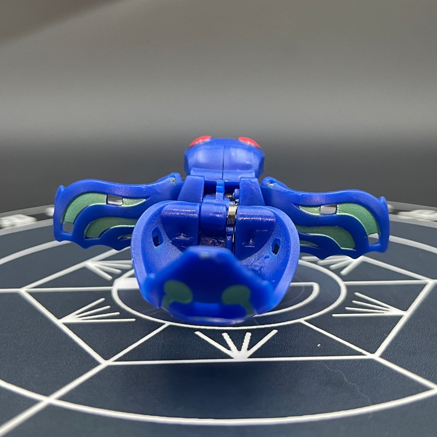 Aquos Elfin B2 Bakugan New Vestroia