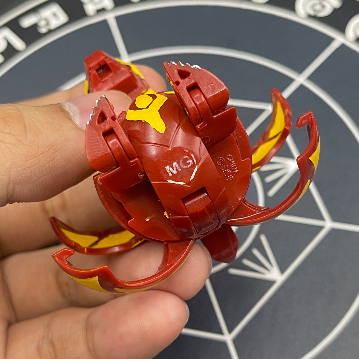 Cross Dragonoid B2 Pyrus Custom Painted | Bakugan New Vestroia