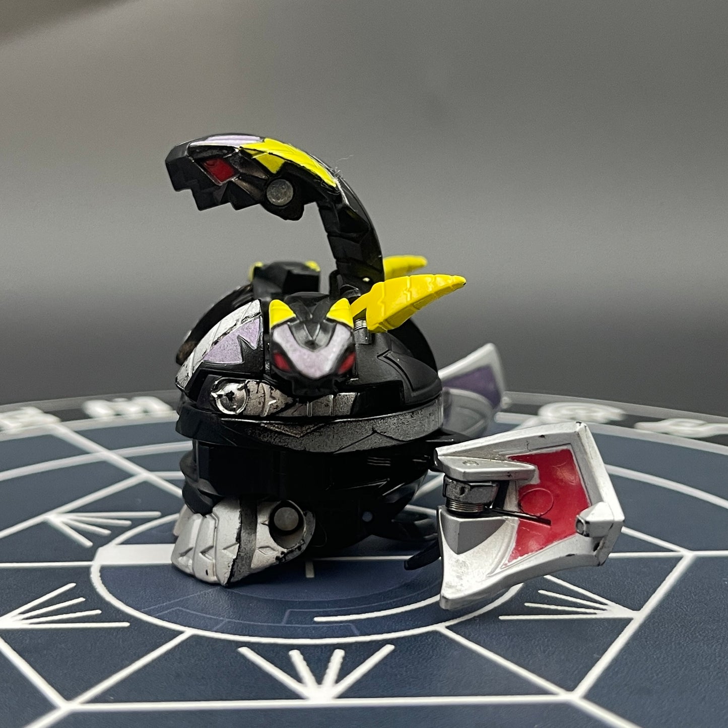 Knight Percival B2 Darkus | Bakugan New Vestroia