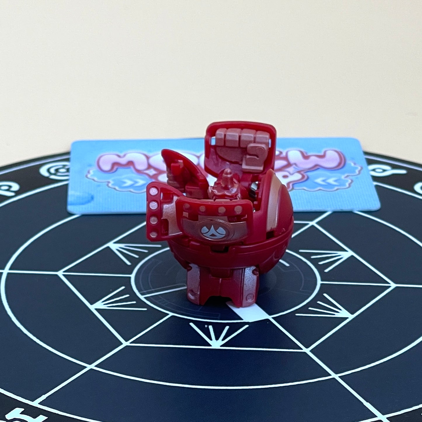 Bakugan Fortress B2 Pyrus | Toy Bakugan Battle Brawlers