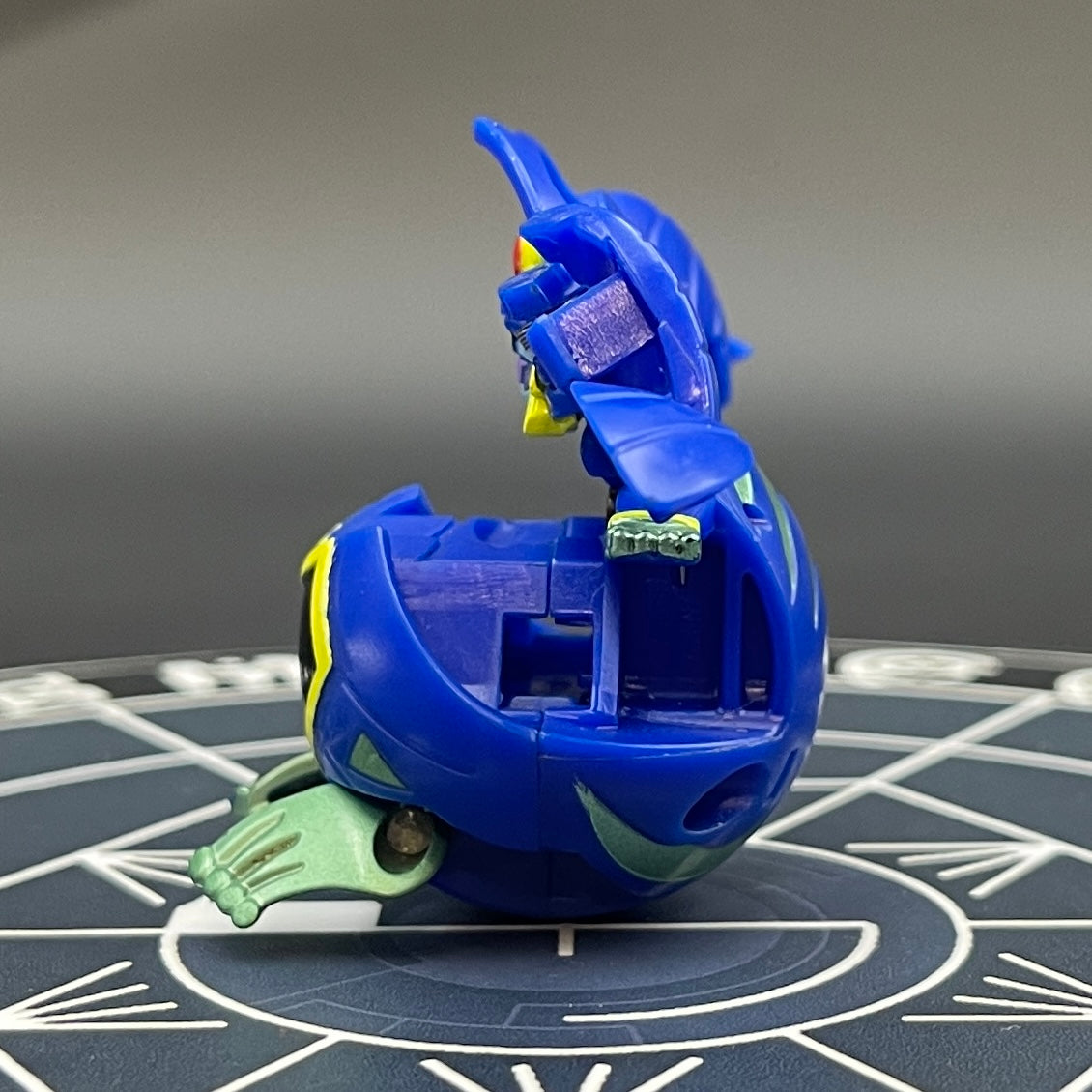 Aquos Minx Elfin B2 (Anime Colors Japan) Bakugan New Vestroia