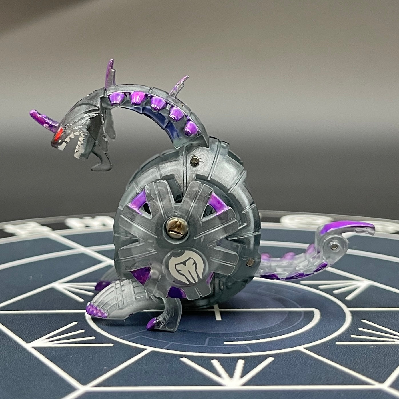 Darkus Hydranoid Single Headed B2 Translucent Bakugan Battle Brawlers