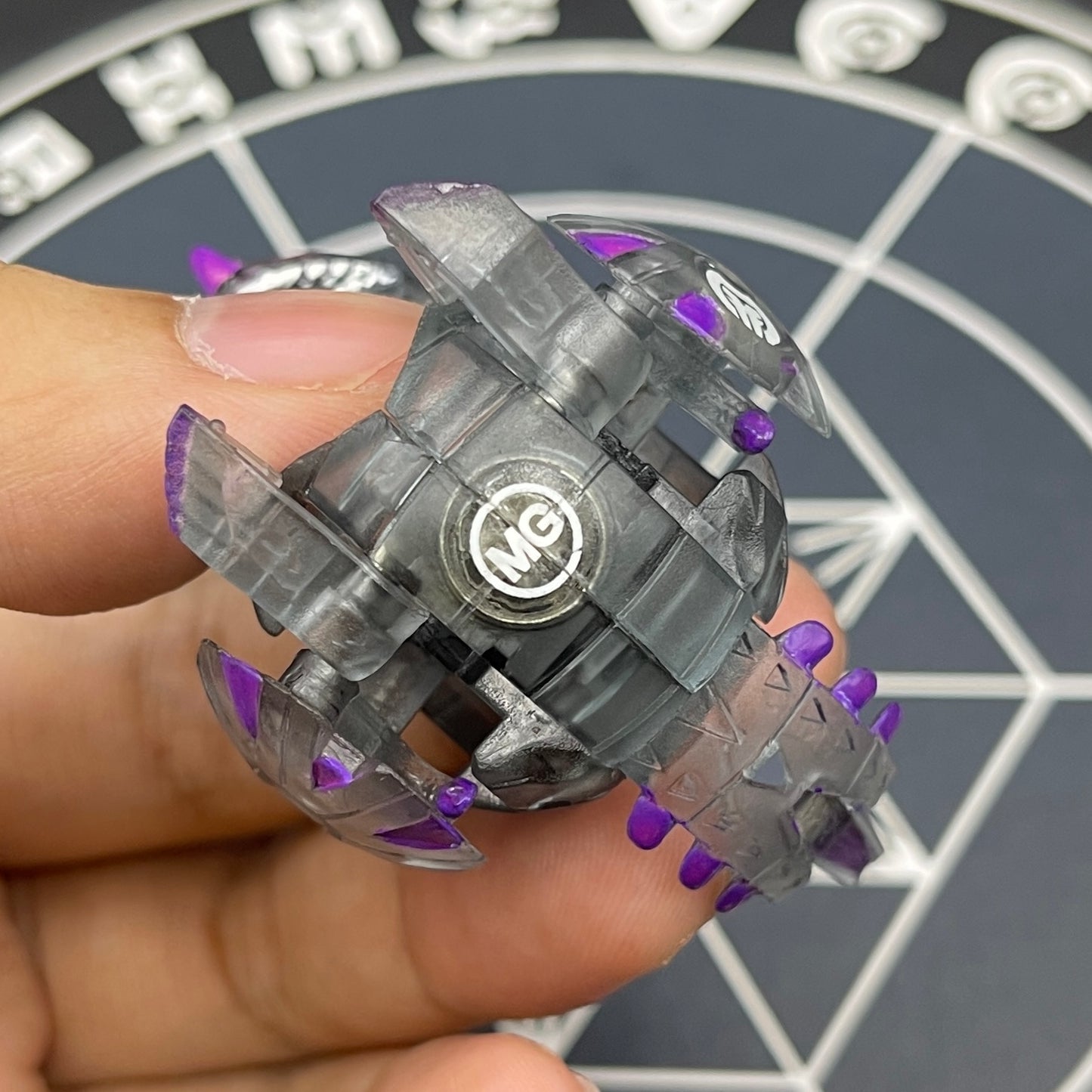 Darkus Hydranoid Single Headed B2 Translucent Bakugan Battle Brawlers