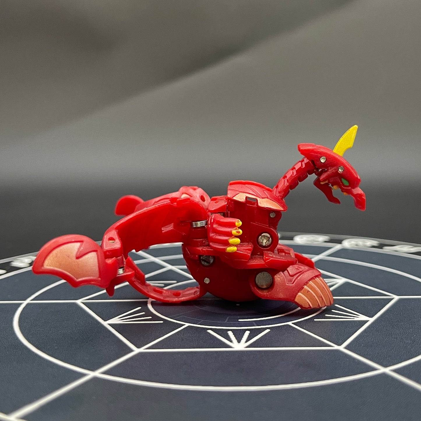Pyrus Viper Helios B2 Bakugan New Vestroia