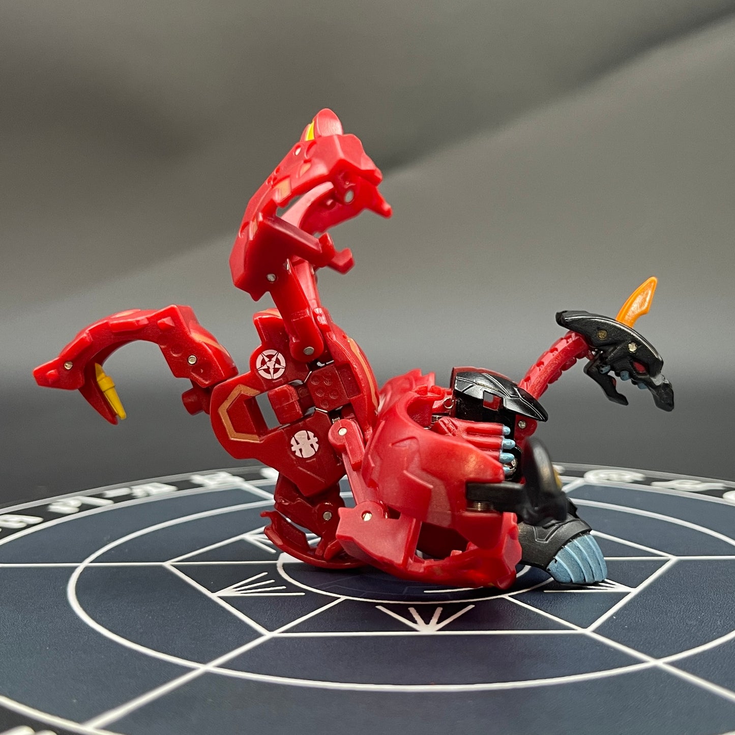 Pyrus Viper Helios B2 (Anime Colors Japan) & Pyrus Metalfencer Trap Bakugan New Vestroia