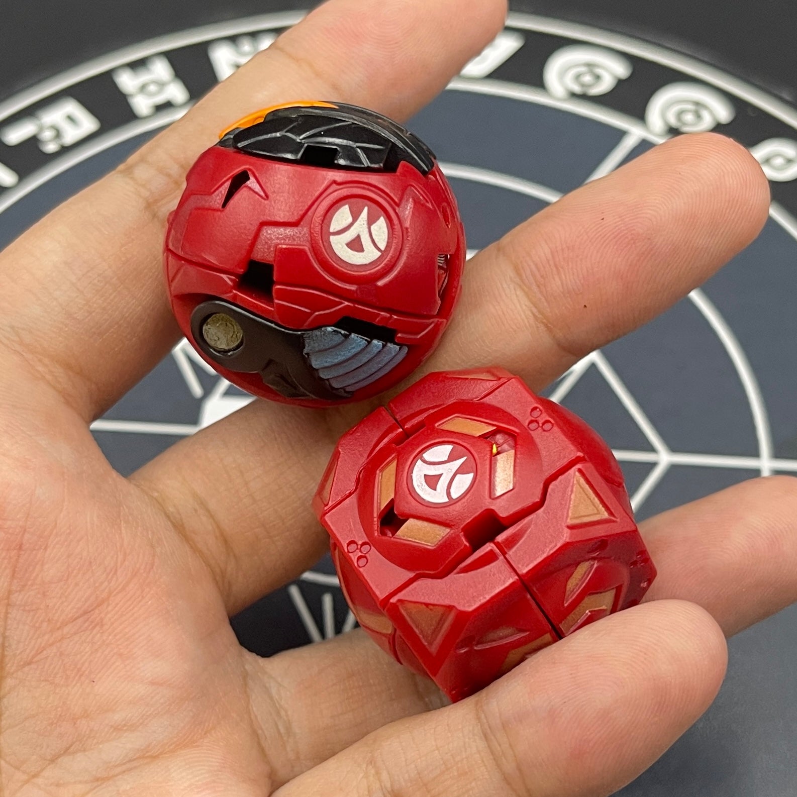 Pyrus Viper Helios B2 (Anime Colors Japan) & Pyrus Metalfencer Trap Bakugan New Vestroia