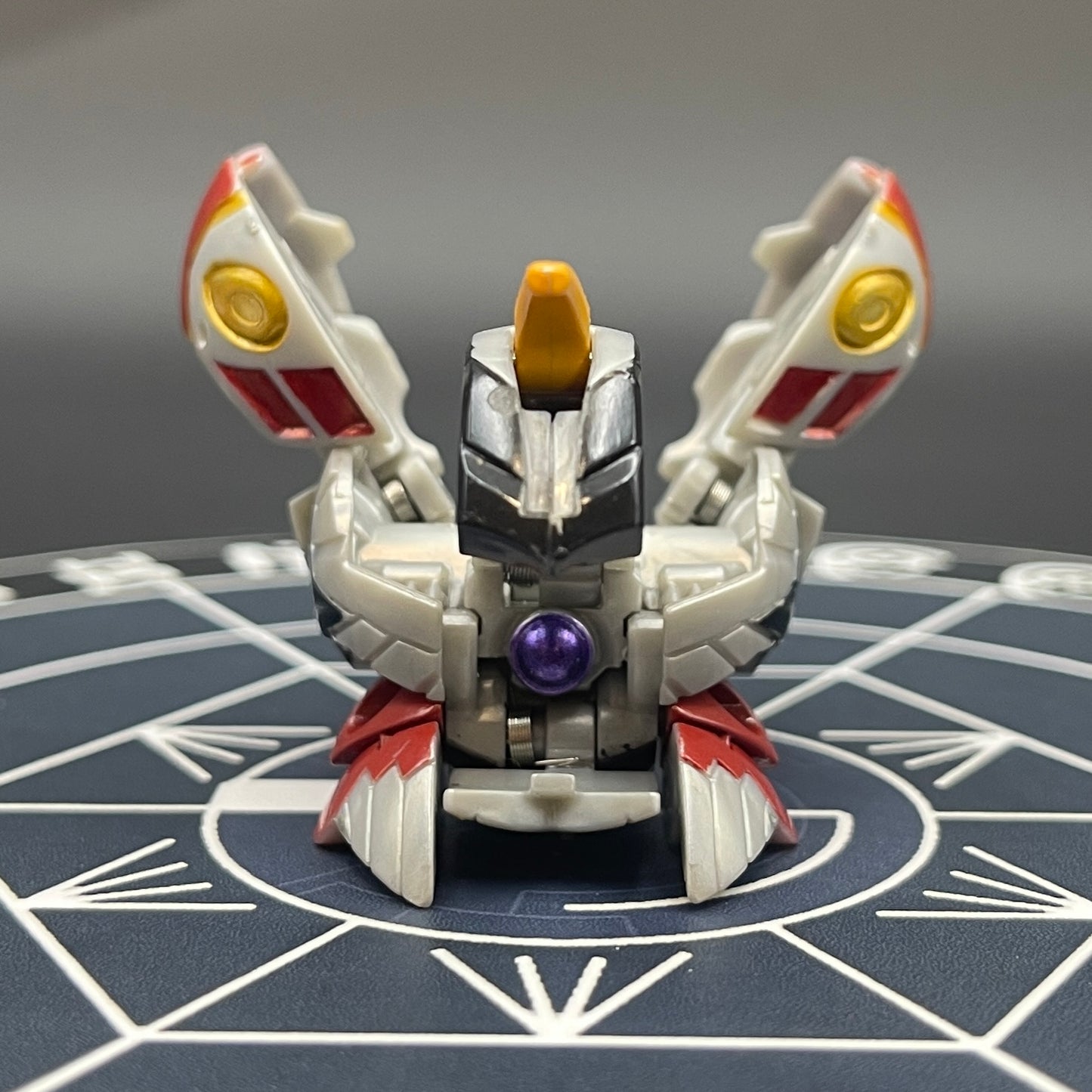 Pyrus Helios MK2 B2 Bakugan New Vestroia