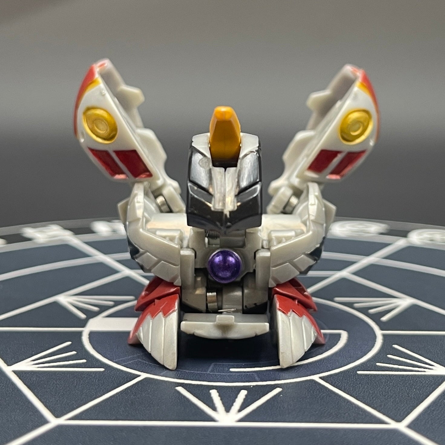 Pyrus Helios MK2 B2 Bakugan New Vestroia