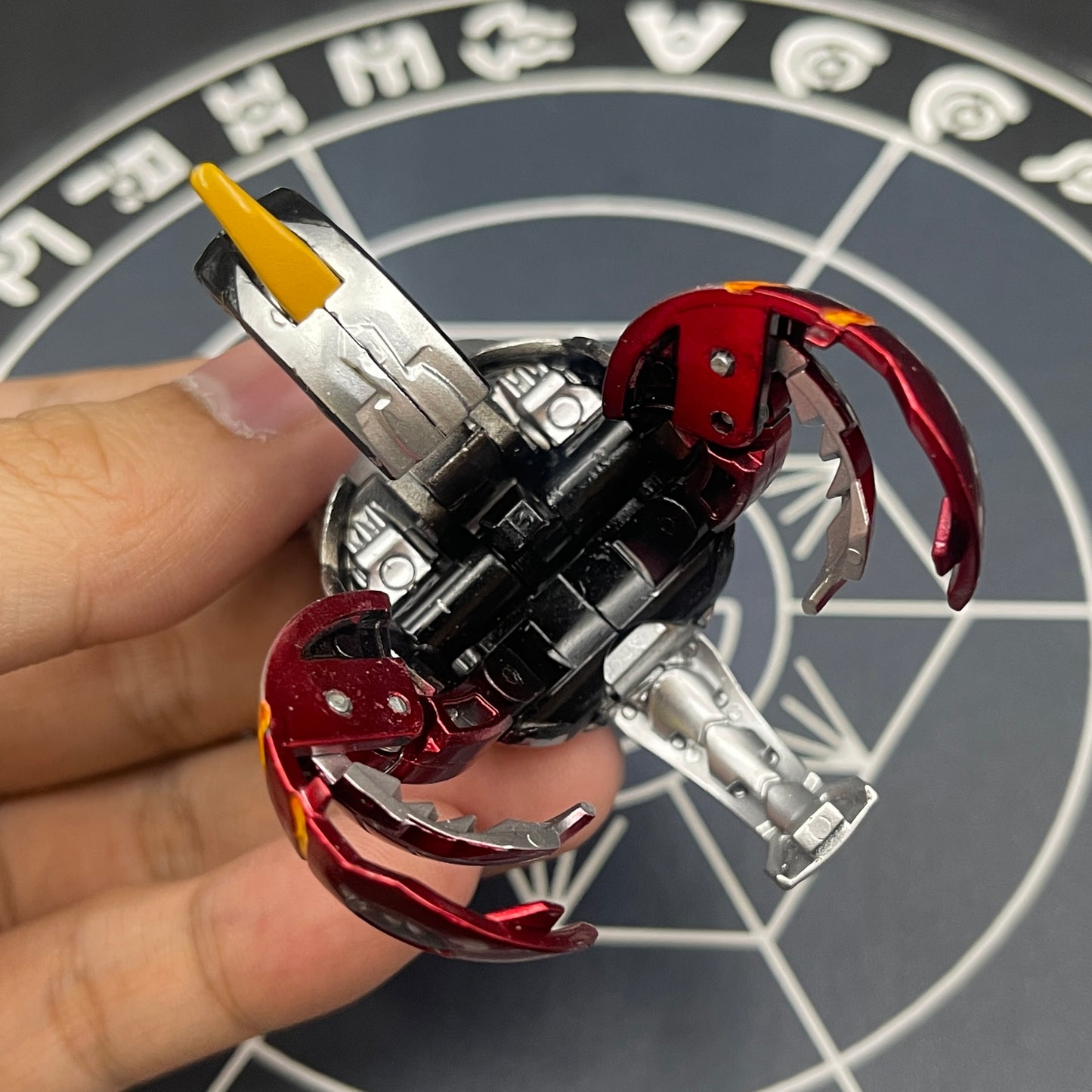 Helios MK2 B2 Pyrus Custom Painted | Bakugan New Vestroia