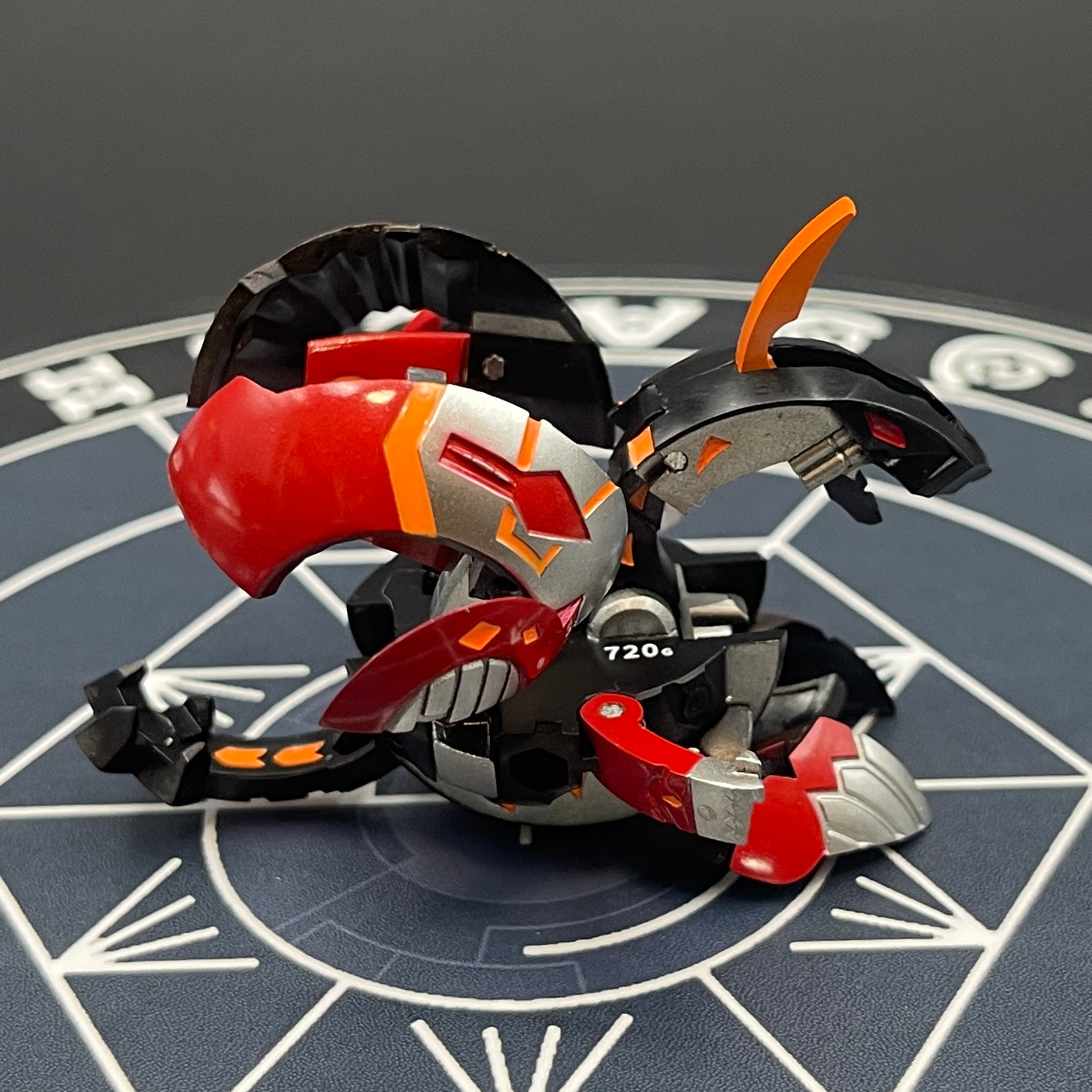 Pyrus Helios MK2.5 B2 Ver.Anime Bakugan New Vestroia