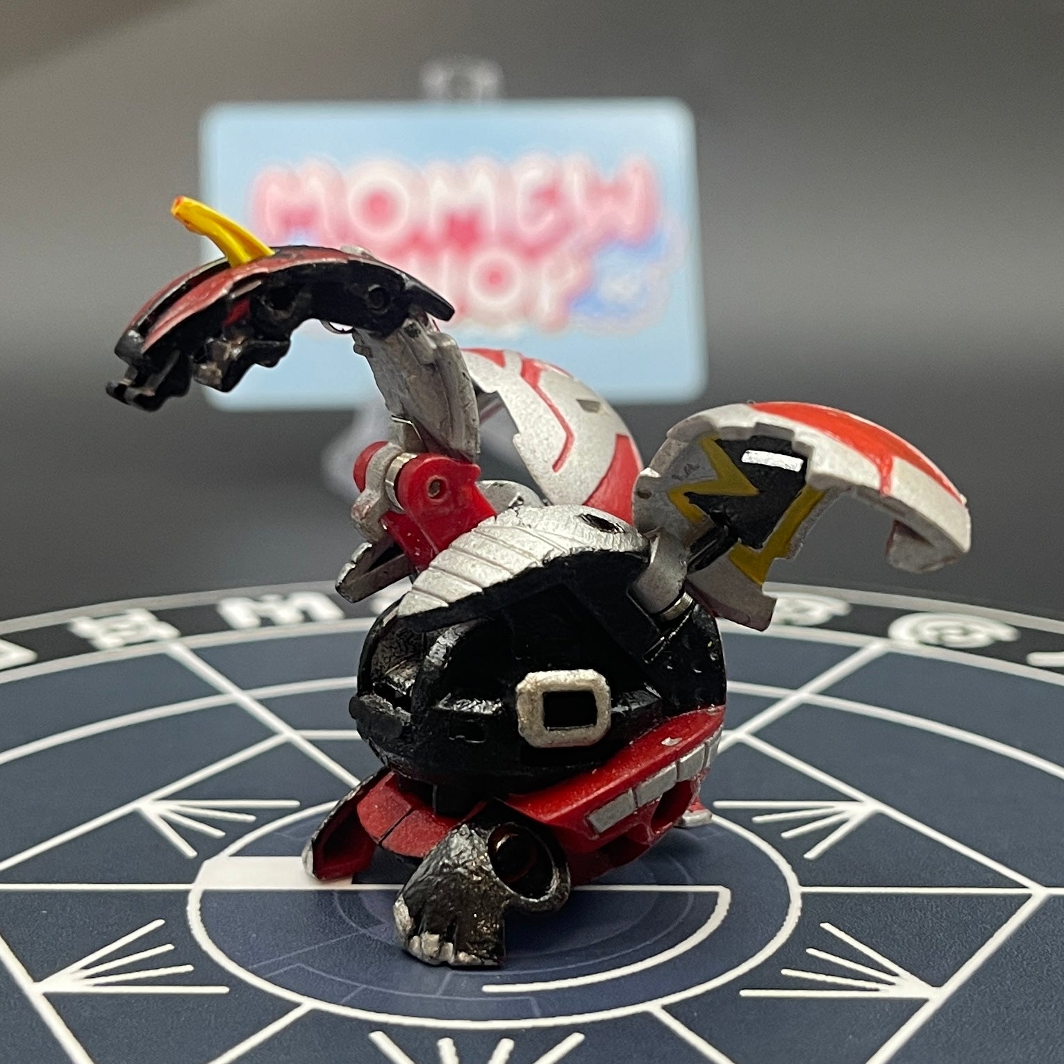 Cyborg Helios B2 Pyrus Custom Painted | Bakugan New Vestroia