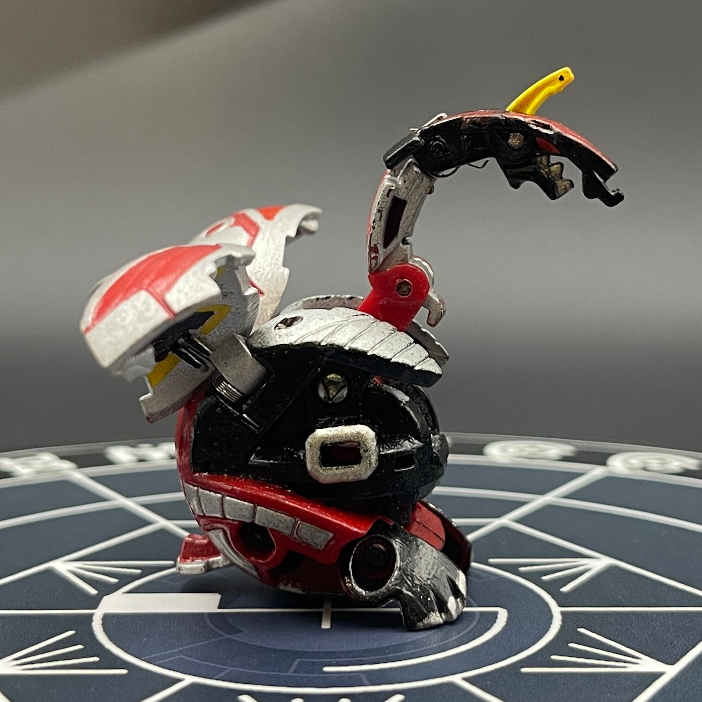 Cyborg Helios B2 Pyrus Custom Painted | Bakugan New Vestroia