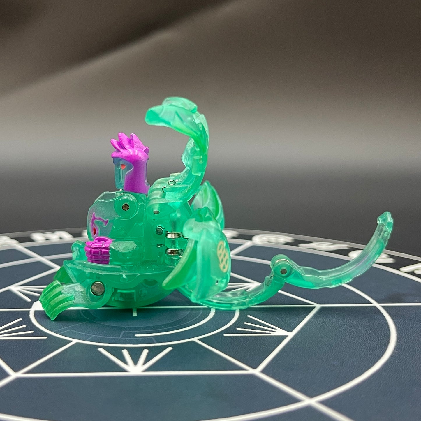 Ventus Ingram B2 Translucent Bakugan New Vestroia