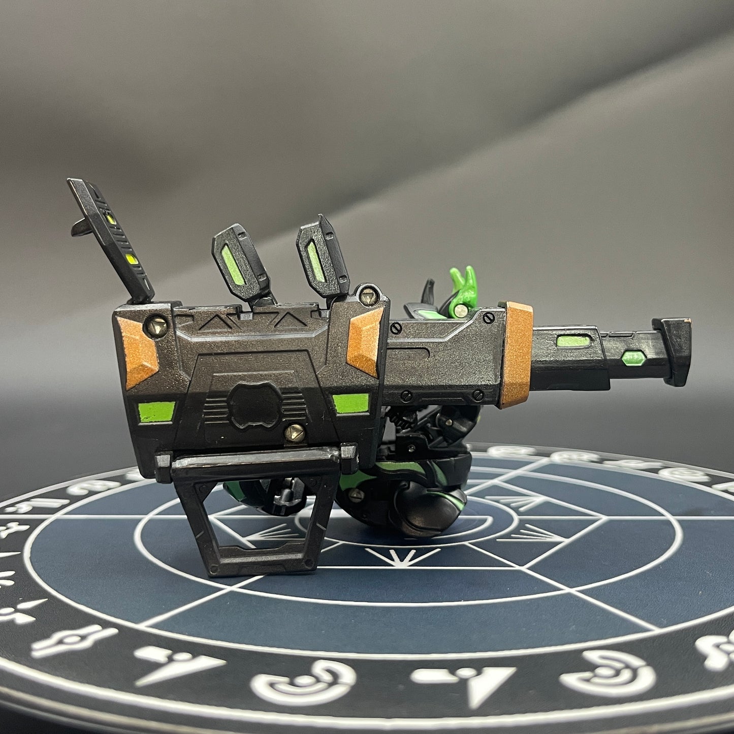 Darkus Linehalt B2 & Battle Gear Copper Boomix Bakugan Gundalian Invaders