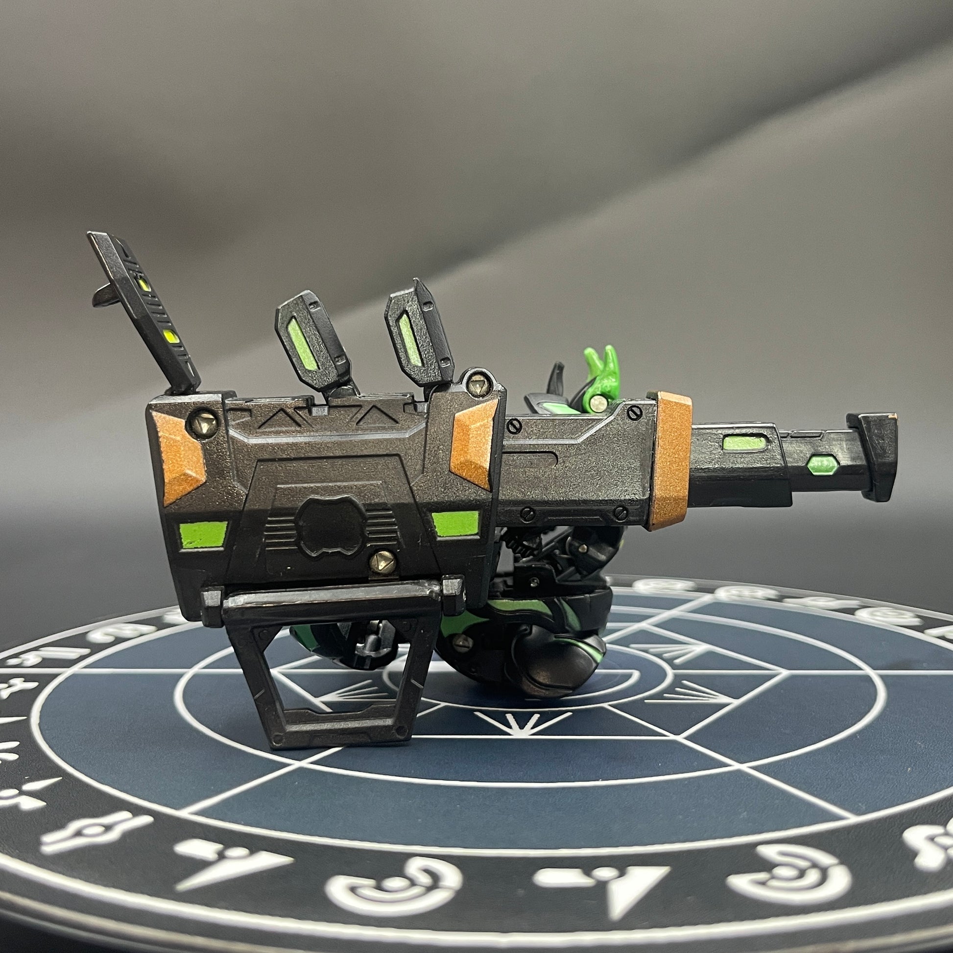Darkus Linehalt B2 & Battle Gear Copper Boomix Bakugan Gundalian Invaders