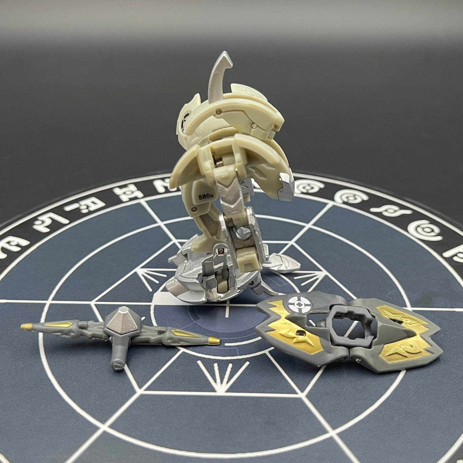 Haos Wolfurio & Gold Lanzato Bakugan Mechtanium Surge