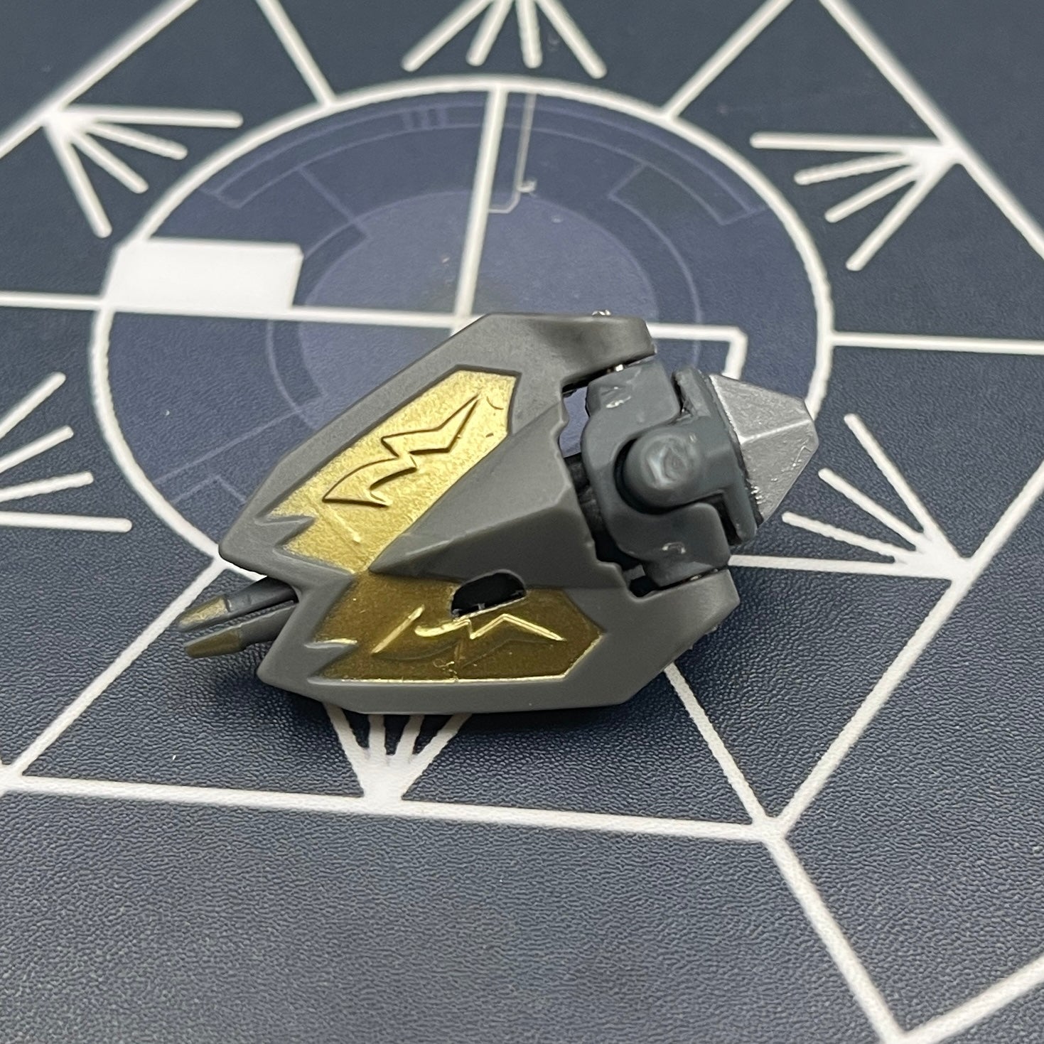 Gold Lanzato Bakugan Mechtanium Surge